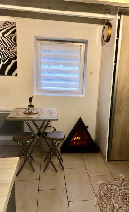 La Tour Charmant Tres Bien Situe Minimum 2 Nuits Merci Tours-en-Savoie エクステリア 写真
